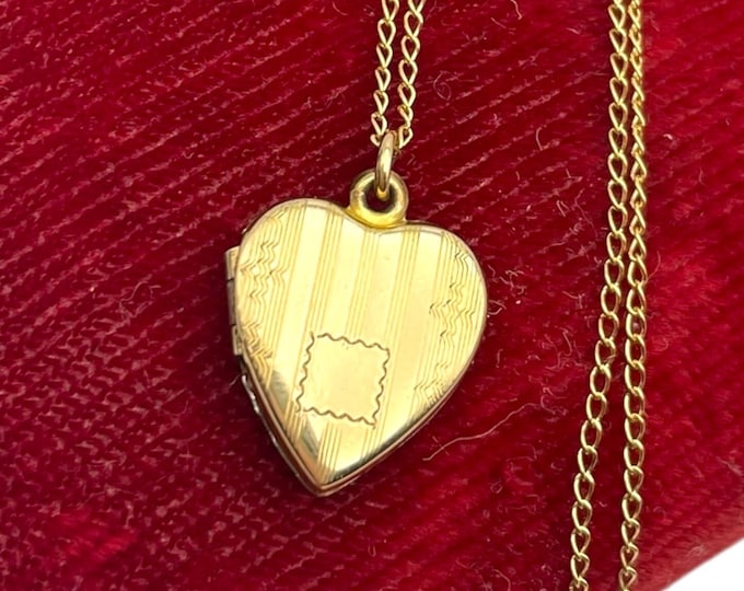 Vintage 10K Gold Filled Etched Heart Locket Necklace - Etched Square and Pinstripes - Petite Small 2 Photo Pendant 14K GF Chain HFB Hallmark