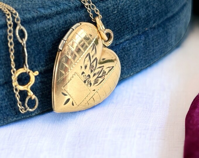 Vintage 12K Gold Filled Etched Heart Locket Necklace - Leafy Geometric Design & Cartouche - 2 Photo Pendant on 14K GF Chain - Hallmark