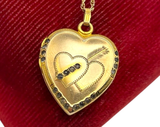 Vintage 12K Gold Filled Heart Locket Necklace: Etched Double Heart Paste Stone Pendant