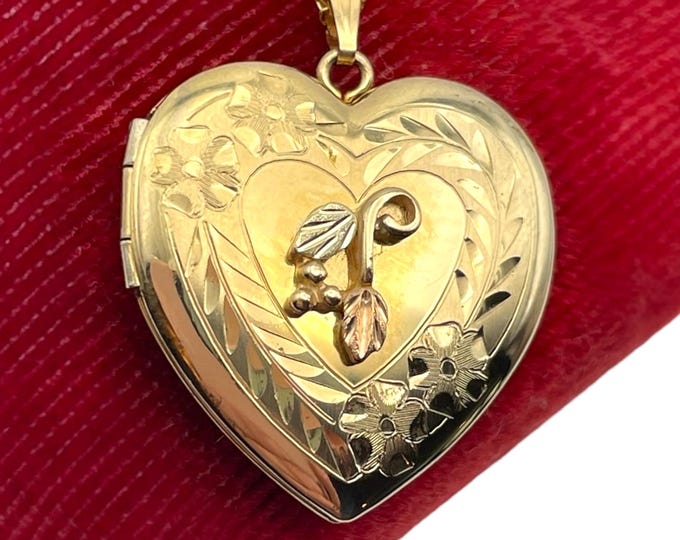 Large Gold Heart Locket - Vintage Etched Gold Filled Necklace - 14K GF Hallmarked Stamper Pendant Photo Jewelry - Tricolor Black Hills Gold