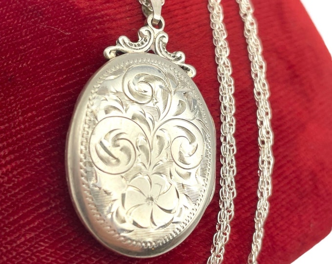 Large Oval Sterling Silver Locket Necklace - WRJ Ronald J. Wyancko Hand Chased Single Flower Feathery Leaf Design Vintage Photo Pendant 925