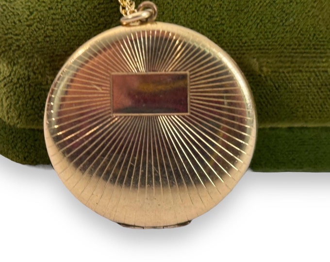Vintage Gold Filled Round Locket Etched w/ Cartouche & Rays on 14K GF Chain - Hallmarked WEH Hayward 2 Photo Wells Necklace - Estate Jewelry