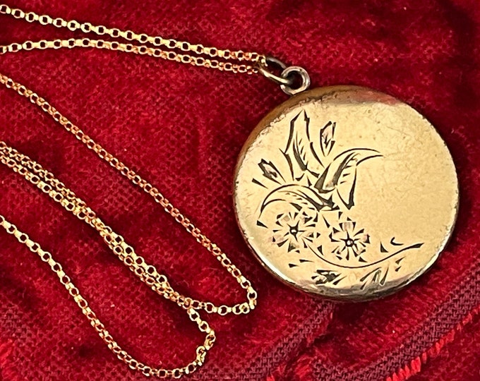 Antique Gold Filled Round Locket Necklace w/ Etched Flower / Floral Front - 2 Photo Wells - RBM Batrice Hallmark - Timeworn Treasure Pendant