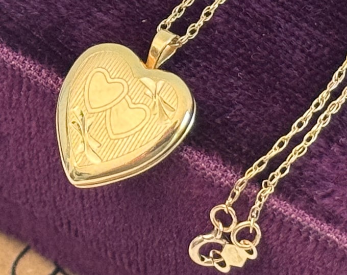 Vintage Petite 14K Gold Heart on 14K Gold Chain & PPC Hallmark - Small Pendant Necklace w/ 2 Photo Wells - Estate Jewelry  - Gift Girl Woman