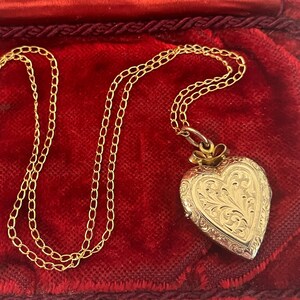 Vintage Gold Filled Etched Heart Locket 14K GF Chain - 2 Photo Retro Necklace Pendant Charm Estate Jewelry - Mid Century