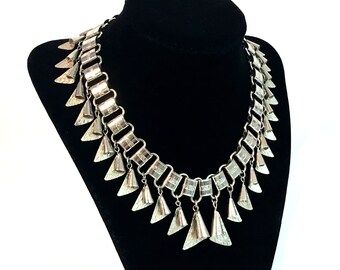 Vintage Bookchain Choker Necklace: Silver Tone Metal Dangle Collar