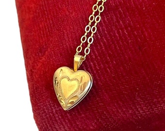 Vintage Petite 14K oro lleno corazón medallón en cadena GF de 14K con corazón grabado - PPC pequeño colgante collar 2 foto princesa orgullo creaciones