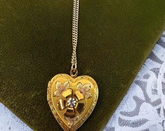 Vintage Gold Filled Heart Locket w/ Raised Flower & Paste Center on 14K GF Chain - 2 Photo Pendant Necklace - Estate Jewelry - Gift for Her