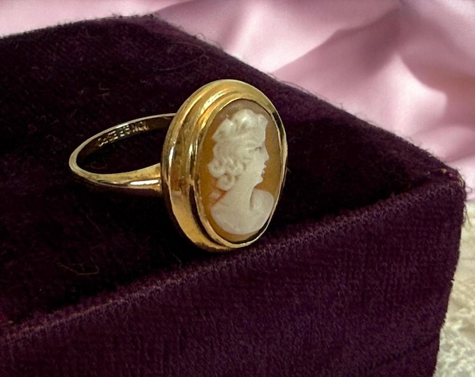 Vintage 10K Gold Filled Cameo Ring w/ ESPO Esposito Hallmark - Classic Carved Oval Bezel Set - Retro Estate Jewelry Sz 8.5 - Gift Girl Woman