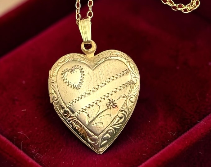 Vintage 12K Gold Filled Heart Locket Necklace: Etched Floral Pendant Photo Jewelry 1940s