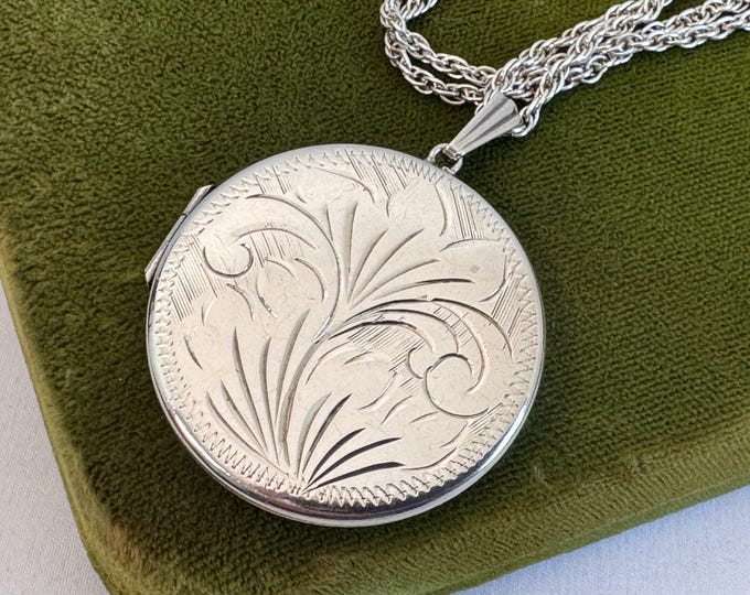Vintage Etched Sterling Silver Locket Round Pendant Necklace 925 Chain - SS Vintage English Hallmark w/ 2 Photo Wells - Retro Estate Jewelry