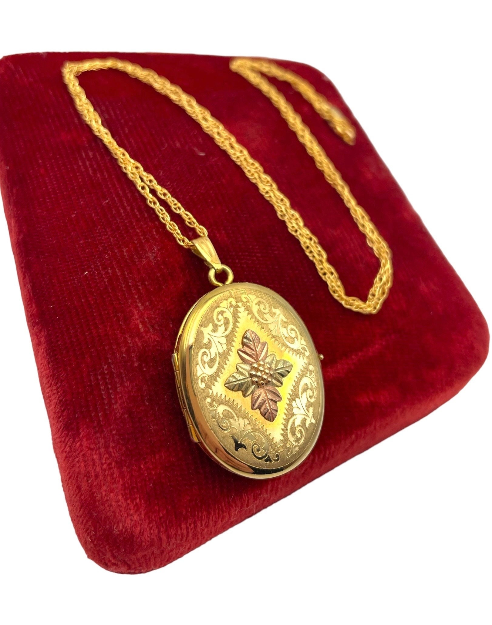 Vintage 14K Gold Filled 4 Photo Locket Necklace Retro CCO Coleman Co. Black Hills Gold Floral Pendant Charm Jewelry Flower Photography