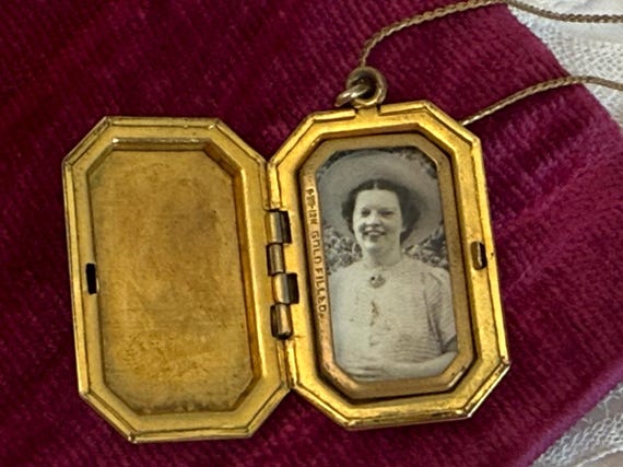 Vintage Gold Filled Locket Necklace: Art Deco Mon… - image 5