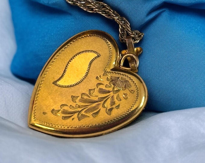 Vintage 10K Gold Filled Locket Heart Etched Necklace - 2 Photo Wells & GF Rope Chain - Cheever Tweedy CT Hallmark - Retro Era Estate Jewelry