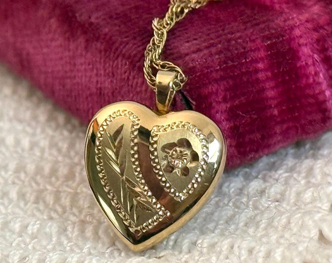 Vintage 14K Gold Filled Heart Locket Necklace - Petite Small Etched Photo Pendant PPC