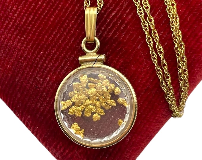 Gold Nugget Shaker Locket - Vintage Gold Filled Pendant Necklace with Gold Flakes - Round Souvenir Charm - Estate Jewelry - Gift for Her