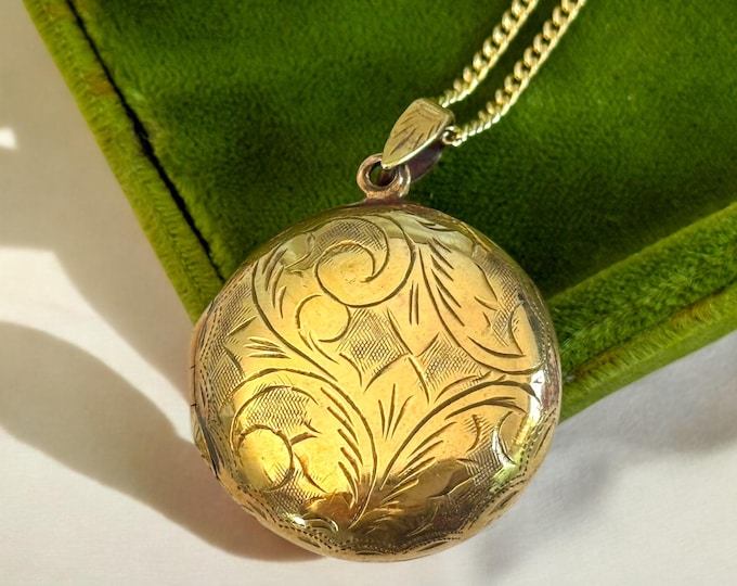 Antique Gold Filled Etched 2 Photo Locket Necklace - Vintage Round Floral Two Sided Pendant on 20" Long 14K GF Chain - Retro Estate Jewelry