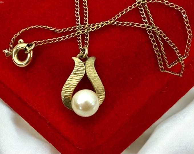 Vintage 12K Gold Filled Pearl Pendant Necklace 12K GF Chain, Mid Century Minimal Layering Jewelry, Gift for Her