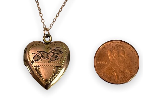 Vintage Rose Gold Filled Etched Heart Locket On 14K Rose GF Chain ct Hallmark Retro Era Pendant Necklace w Old Photo Estate Jewelry