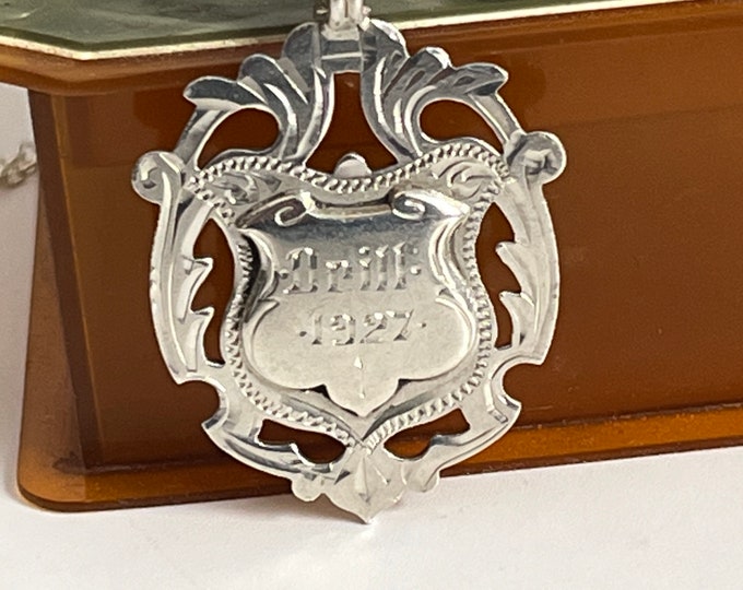 Vintage 1927 English Hallmarked Sterling Silver Medallion Pendant Necklace