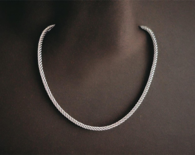 Vintage Sterling Silver Choker - Coil Retro 15” Mid century Short Style Necklace - Double Twisted Chain - Mod Modern 925 Estate Jewelry