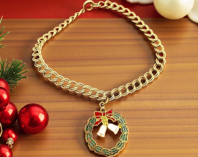 Vintage Gold Filled Christmas Charm Bracelet – Enamel Wreath & Bells