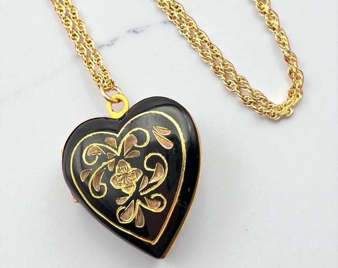 Vintage HAYWARD 14K Gold Filled Heart Locket Necklace: Etched Black and Gold Photo Pendant WEH Sweetheart Jewelry