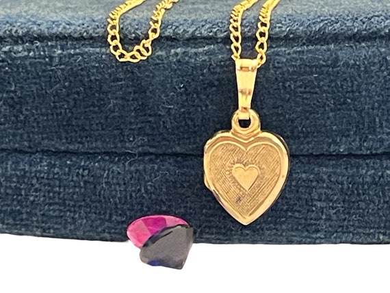 Vintage 12K Gold Filled Etched Heart Petite Locke… - image 1
