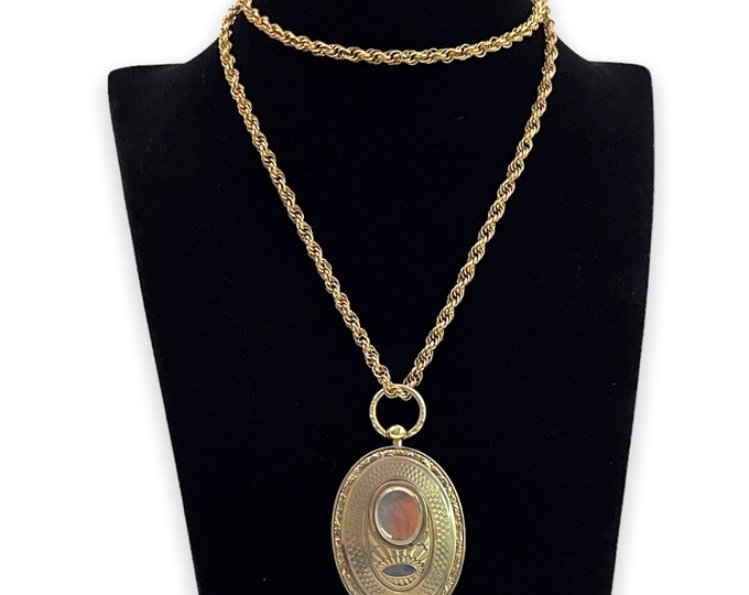 Antique Large Oval Gold Filled Locket w/ Engine Turned Design w/ Beveled Glass Window & Hinged Back Panel on Heavy 12K GF Rope Chain