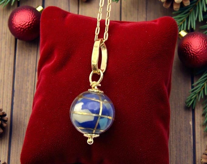 Vintage 14K Gold Globe Pendant Necklace: Lapis & Multi-Stone Inlay, Made in Italy