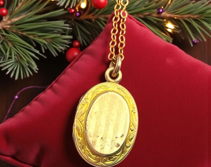 Antique Gold Filled Locket Necklace: Pinstripe Oval Monogram, 14K GF Chain