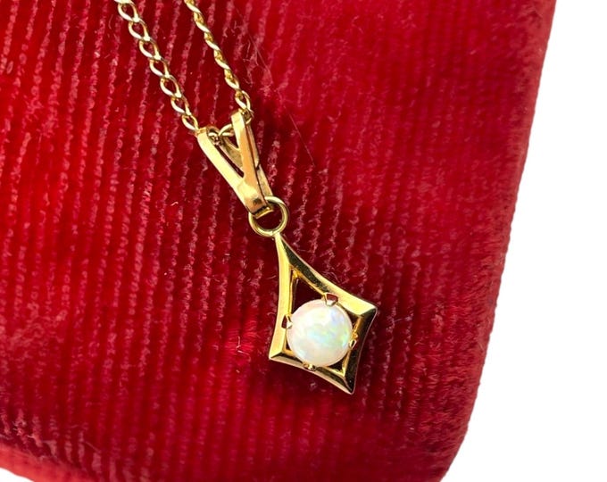 Vintage 14K Gold Filled Opal Pendant Necklace - Small Gemstone by Marvel GF Chain 1950s Mid Century Minimal Layering Jewelry Gift for Her