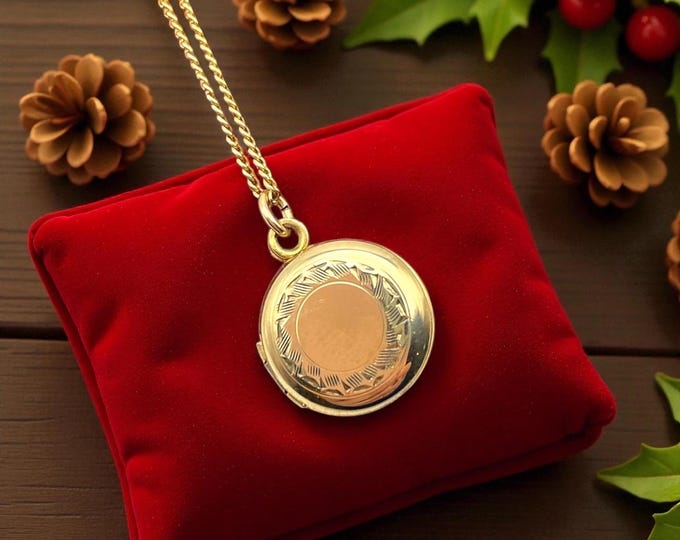 Vintage A&Z Gold Filled Locket Necklace: Etched Photo Pendant, 12K GF Chain