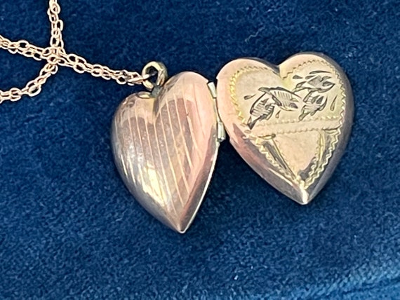 Vintage Rose Gold Filled Etched Heart Locket on 1… - image 5