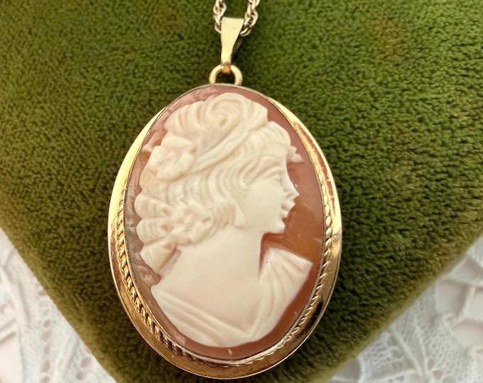 Vintage 12K Gold Filled Cameo Locket: Van Dell Penant on 14K GF Chain