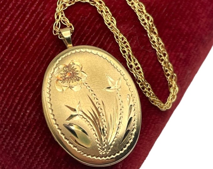 Vintage 14K Gold Filled Oval Locket Necklace - 14K GF PPC Princess Pride Creations 2 Photo Pendant w/ Etched Heart & Floral Flower Design