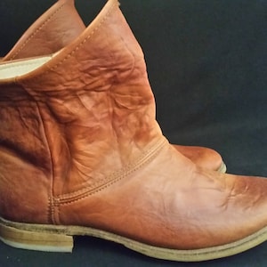 Chelsea Barefoot Boots | leather boot woman | Handcrafted Leather Men/Women | Fold over boots | Peasant Boots | Period Footwear