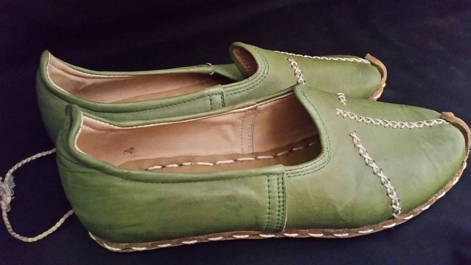 ballet flat  handcrafted leather | renaissance | medieval slipper | driving shoe | lady janes | on my feet all day | no smell |