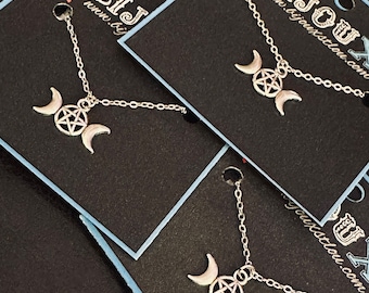 Pendant necklaces - Triple Moon