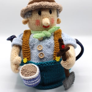 Monty has a cuppa