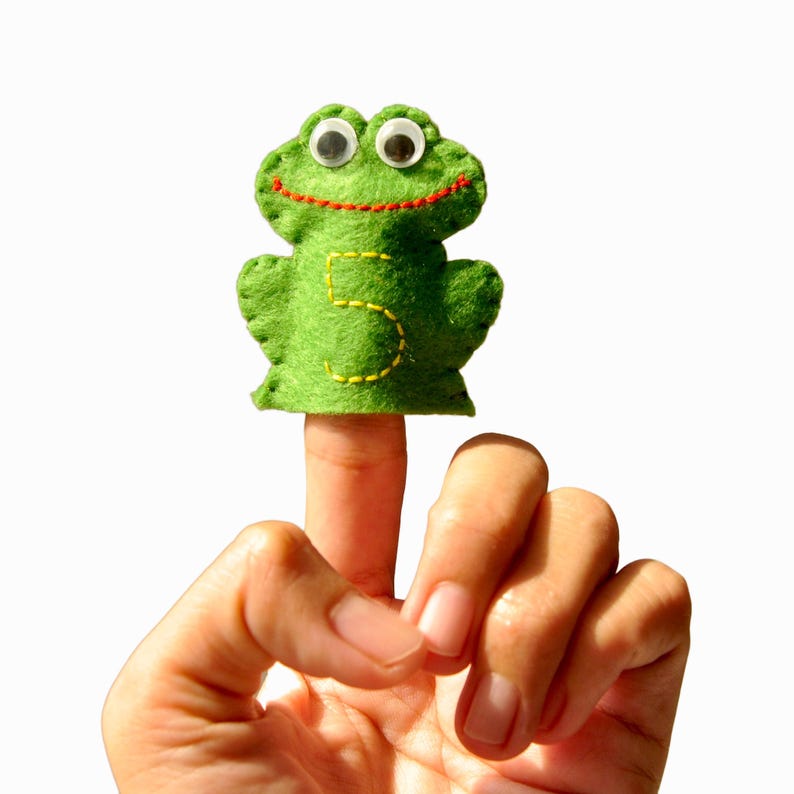 Finger Puppet Using Number Felt Finger Puppets - Numbered Frogs (set of 5 PCS) | Nursery Rhyme ...