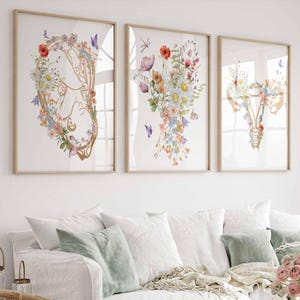 Anatomía floral del embarazo, arte ginecológico, impresión de ginecólogo/a, regalo de doula, decoración para consultorio médico, regalo de agradecimiento a partera con flor dorada.