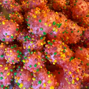 Rainbow Clusters