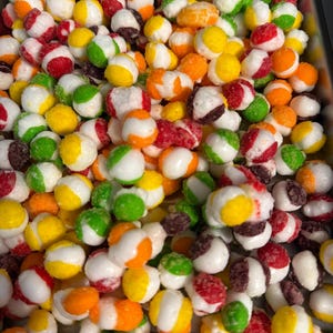 Freeze Dried sour Rainbow candy