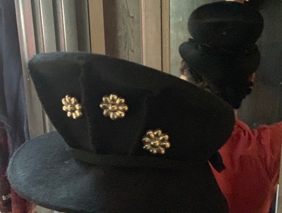Vintage 1930's Black Wool Pleated Tilt Hat with Fl