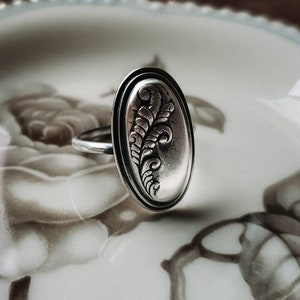 Art Nouveau Sterling Silver  Oval Flourish Feather Ring Art Nouveau Jewelry Everyday Ring