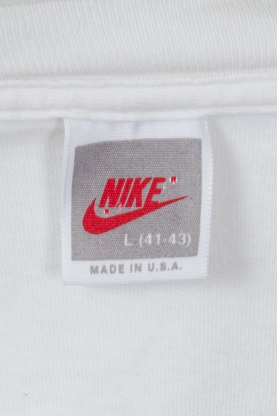 Large 90s Nike Cropped Graphic T Shirt Unisex | V… - image 6