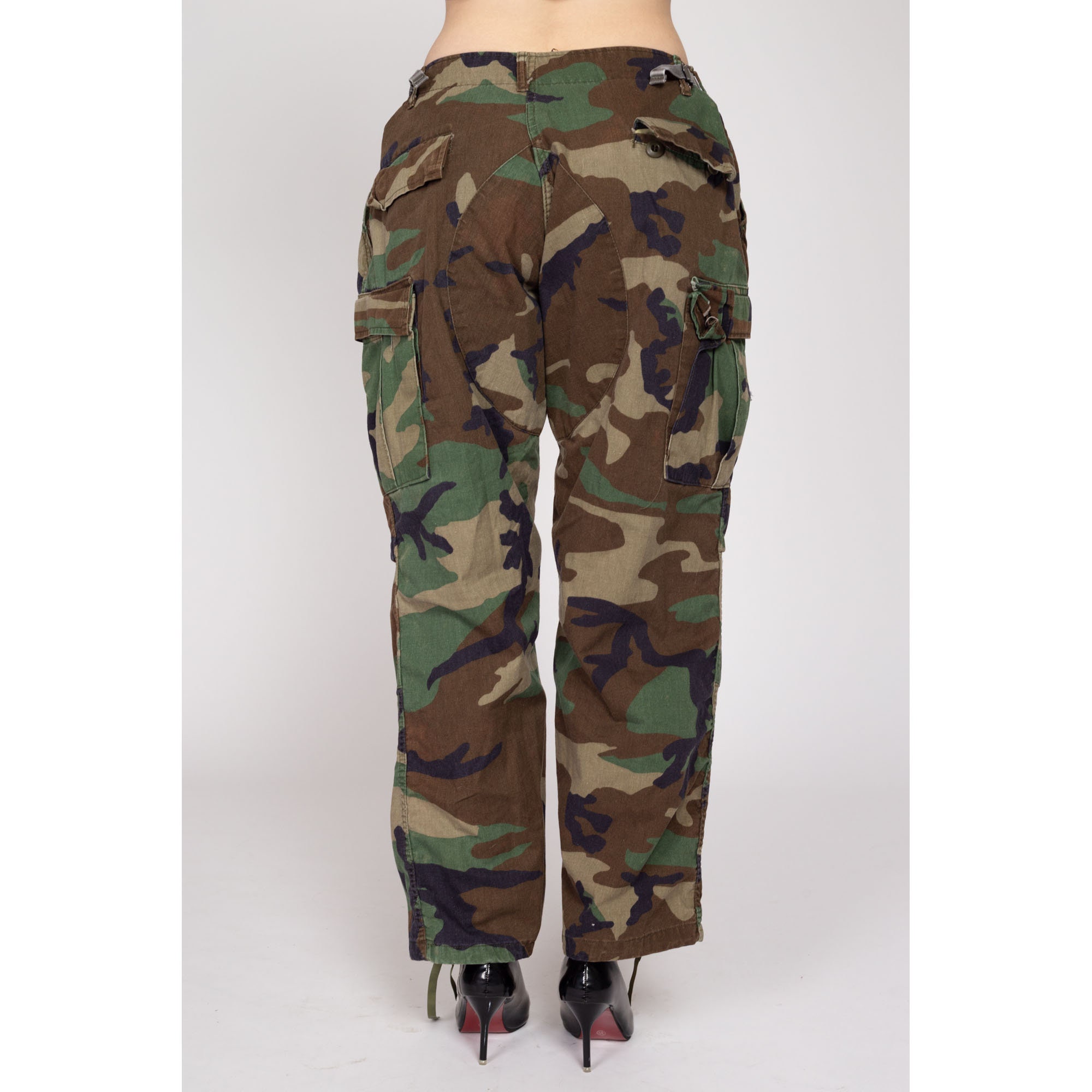Med-lrg Vintage Camo Cargo Field Pants 30