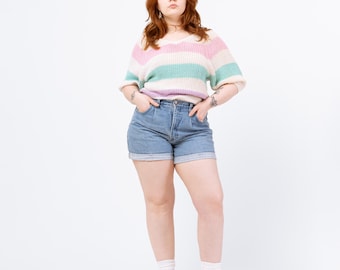Vintage 90s High Waisted Light Wash Jean Shorts - Large, 32" Waist | Grunge Denim Shorts, Cuffed Jean Shorts, Pleated Mom Shorts