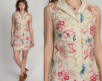 Small 60s Floral Embroidered Button Up Shift Dress | Vintage Charles F. Berg Boho Beige Sleeveless Collared Mini Dress